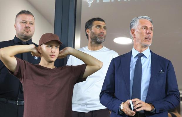 Apariție neașteptată! De ce a venit la Rapid - Craiova șeful clubului legendar din Europa