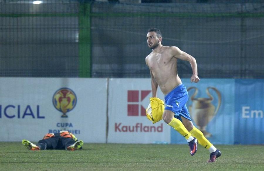 FC Argeș - FCSB, în Cupa României » Repriza lui David Miculescu! Căpitanul roș-albaștrilor a marcat de două ori