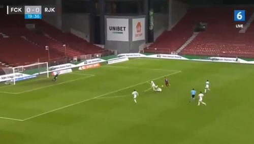 FC Copenhaga a fost eliminată aseară din Europa League de Rijeka, după ce Peter Ankersen (30 de ani) a marcat în propria poartă.