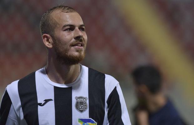 Surpriză în cazul lui Denis Alibec! Dat ca transferat în Arabia Saudită, atacantul a plecat în Turcia să semneze contractul cu noua echipă