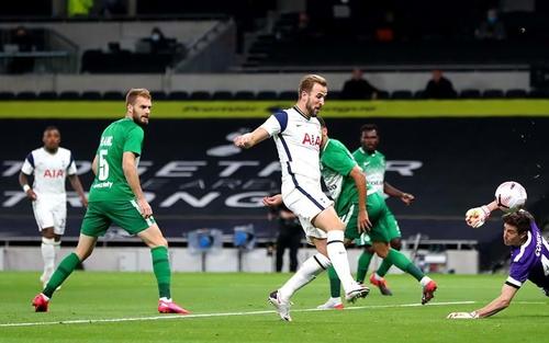 Proaspăt transferat la Maccabi Haifa, Bogdan Planic (28 de ani) nu a reșit calificarea în grupele Europa League, fiind eliminat de Tottenham.