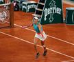 Încă un cap de serie eliminat de pe jumătatea de tablou a Simonei Halep! Caroline Garcia, favorita gazdelor, a revenit senzațional