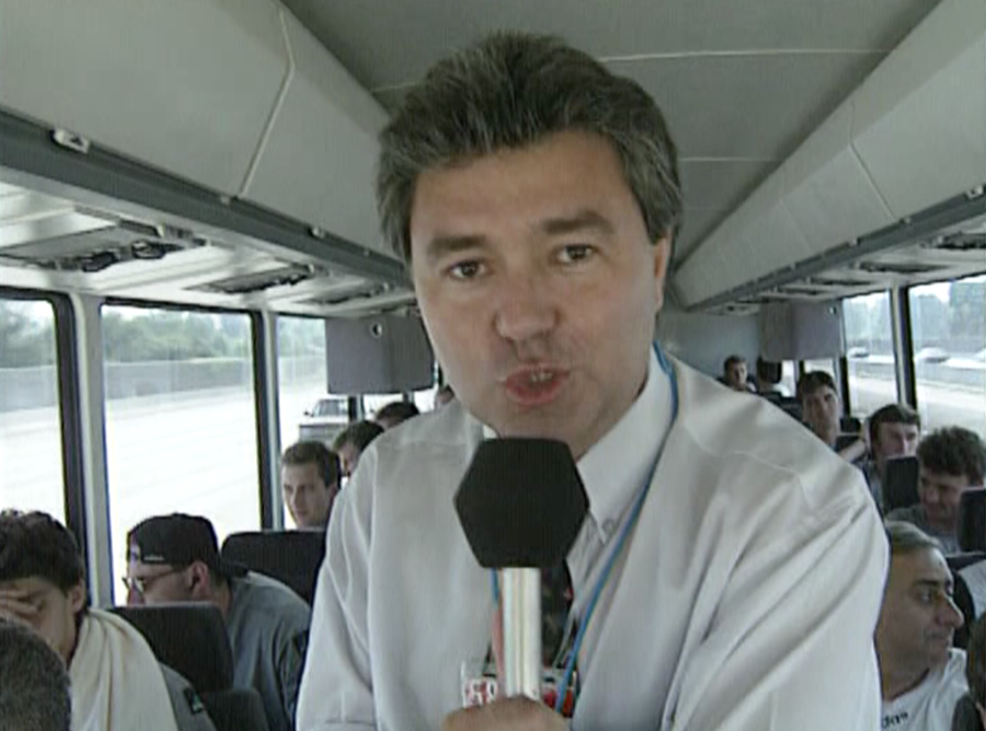 VIDEO EXCLUSIV “Hagi a avut o ieșire inumană. Plângea, urla, amesteca vorbele”. Culisele Mondialului din America, povestite în direct de singurul ziarist care a stat în hotelul naționalei