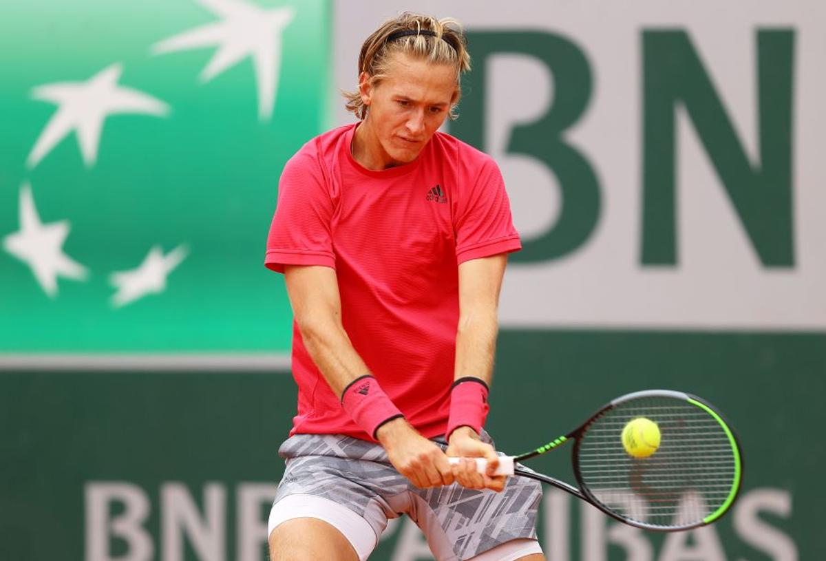 Cea mai frumoasă poveste de la Roland Garros » Sebastian, fiul marelui Petr Korda, își întâlnește idolul în optimi