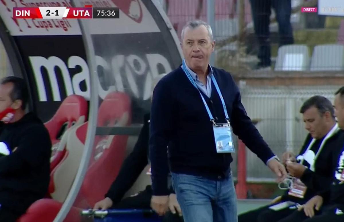 FOTO Dinamo - UTA, ratare incredibilă Moldoveanu & Sorescu