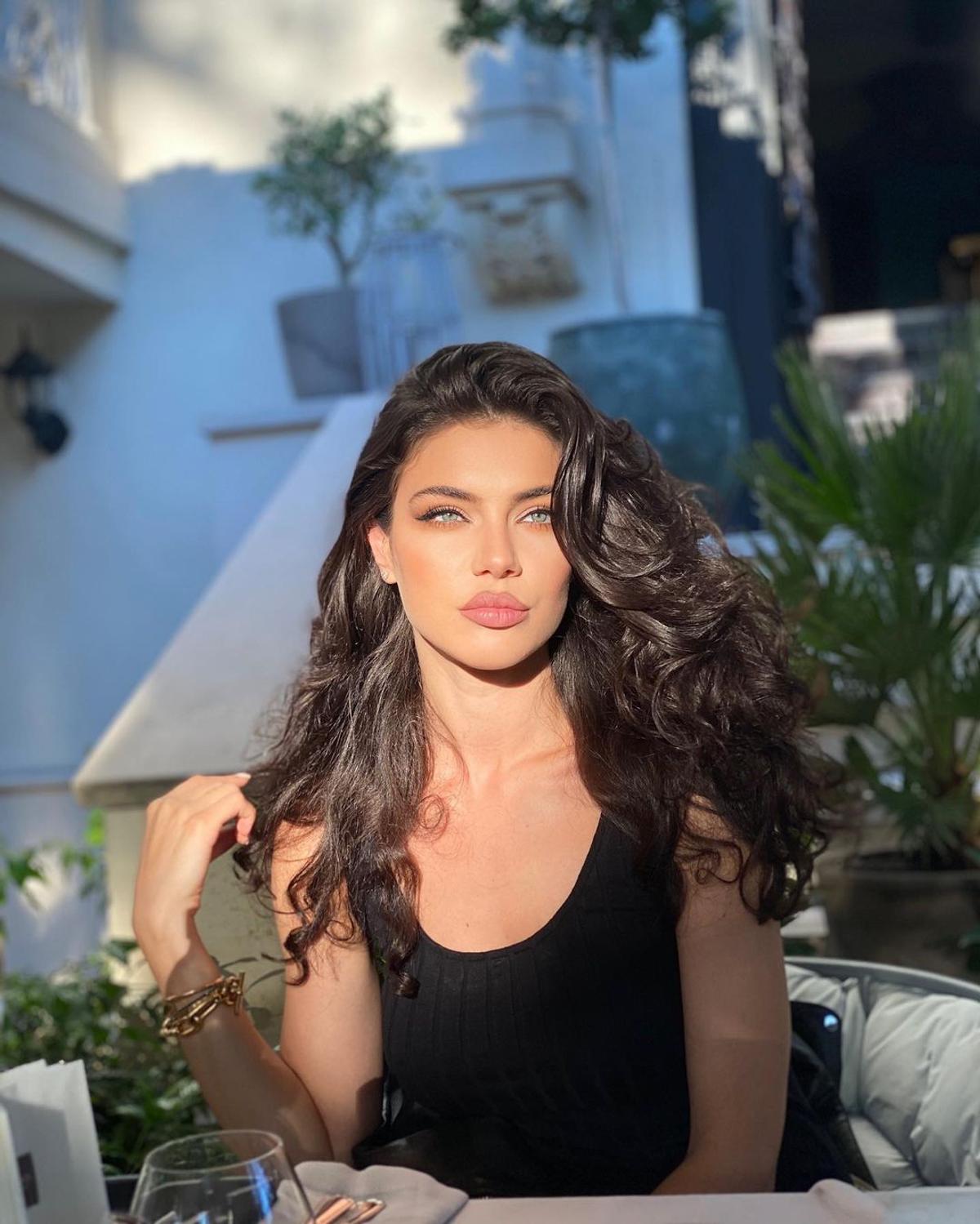 Cristina Ich nu se plictisește în izolare » Mai sexy ca niciodată, a dansat provocator și a urcat clipul pe Instagram