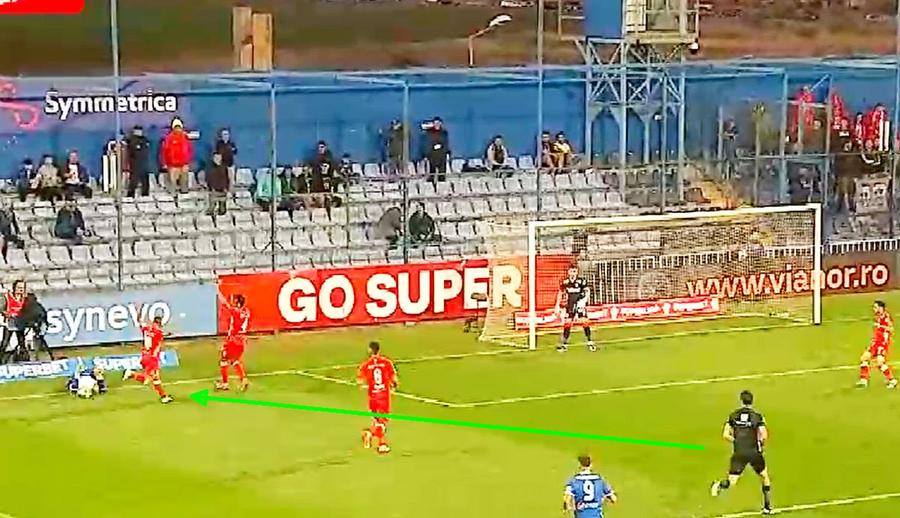 Penalty destul de ușor acordat în Farul - UTA » Alibec a scos maximum dintr-o fază la limită