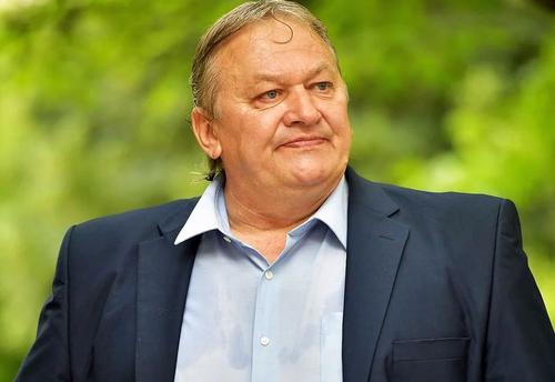 Fostul mare atacant al lui Dinamo, Ionel Dănciulescu (46 de ani), îl va înlocui pe Dănuț Lupu (56 de ani) la conducerea grupelor de „juniori mari” din cadrul CS Dinamo București