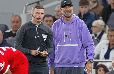„Fluierașii” de la Tottenham - Liverpool arbitraseră cu mai puțin de 48 de ore un alt meci, cel pierdut de Cosmin Olăroiu în campionatul Emiratelor Arabe Unite