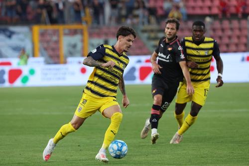 Dennis Man, la meciul dintre Parma și Cremonese (Foto: Imago)