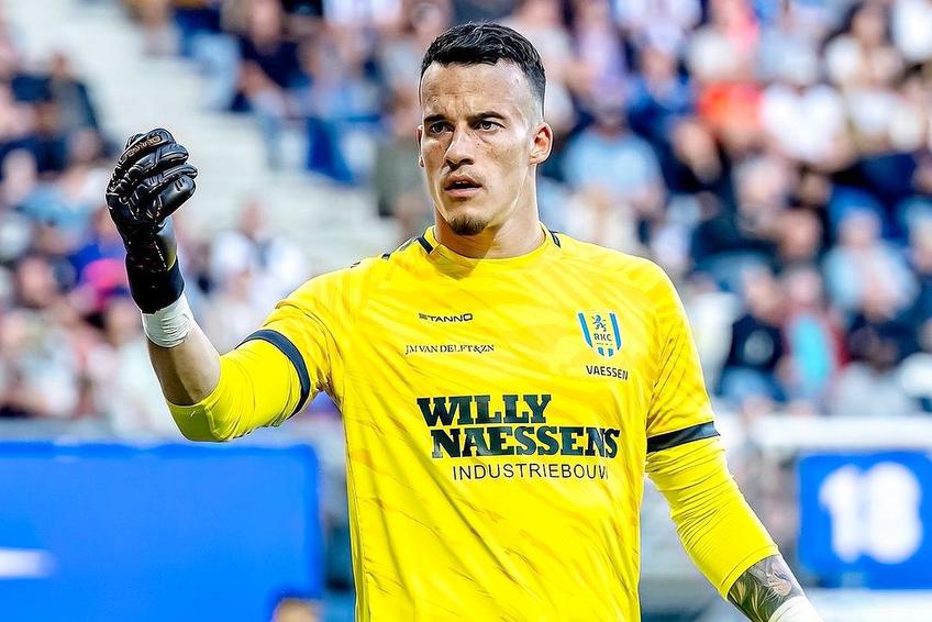 Portarul lui RKC Walwijk, Etienne Vaessen. Foto: Instagram