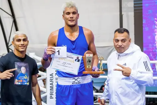 Dorel Simion împreună cu cei doi sportivi pe care îi pregătea, Florin Ioniță și Arun Tudoroiu