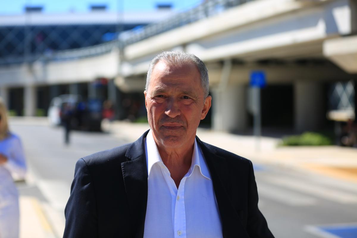 Ionuț Luțu, apariție rară » Cocoșat de bagajele lui Becali: imagini inedite surprinse de GSP la Salonic, înainte de PAOK - FCSB
