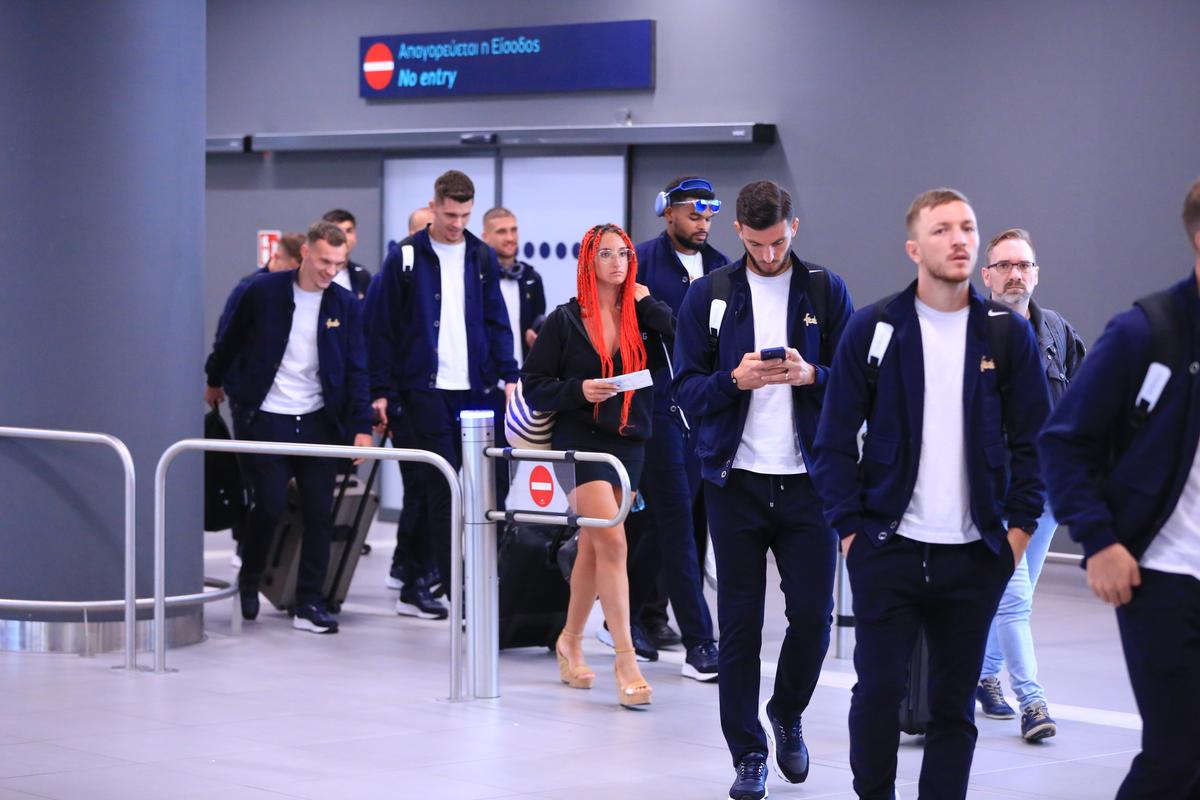 Ionuț Luțu, apariție rară » Cocoșat de bagajele lui Becali: imagini inedite surprinse de GSP la Salonic, înainte de PAOK - FCSB