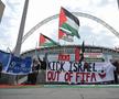 Protest în fața stadionului Wembley / Foto: Imago