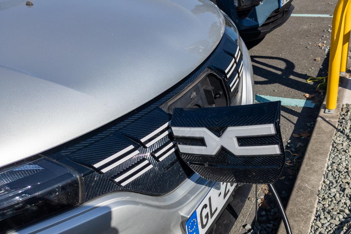 Dacia a cucerit cea mai mare piață auto europeană! Modelul românesc a fost cel mai vândut din luna august în Germania