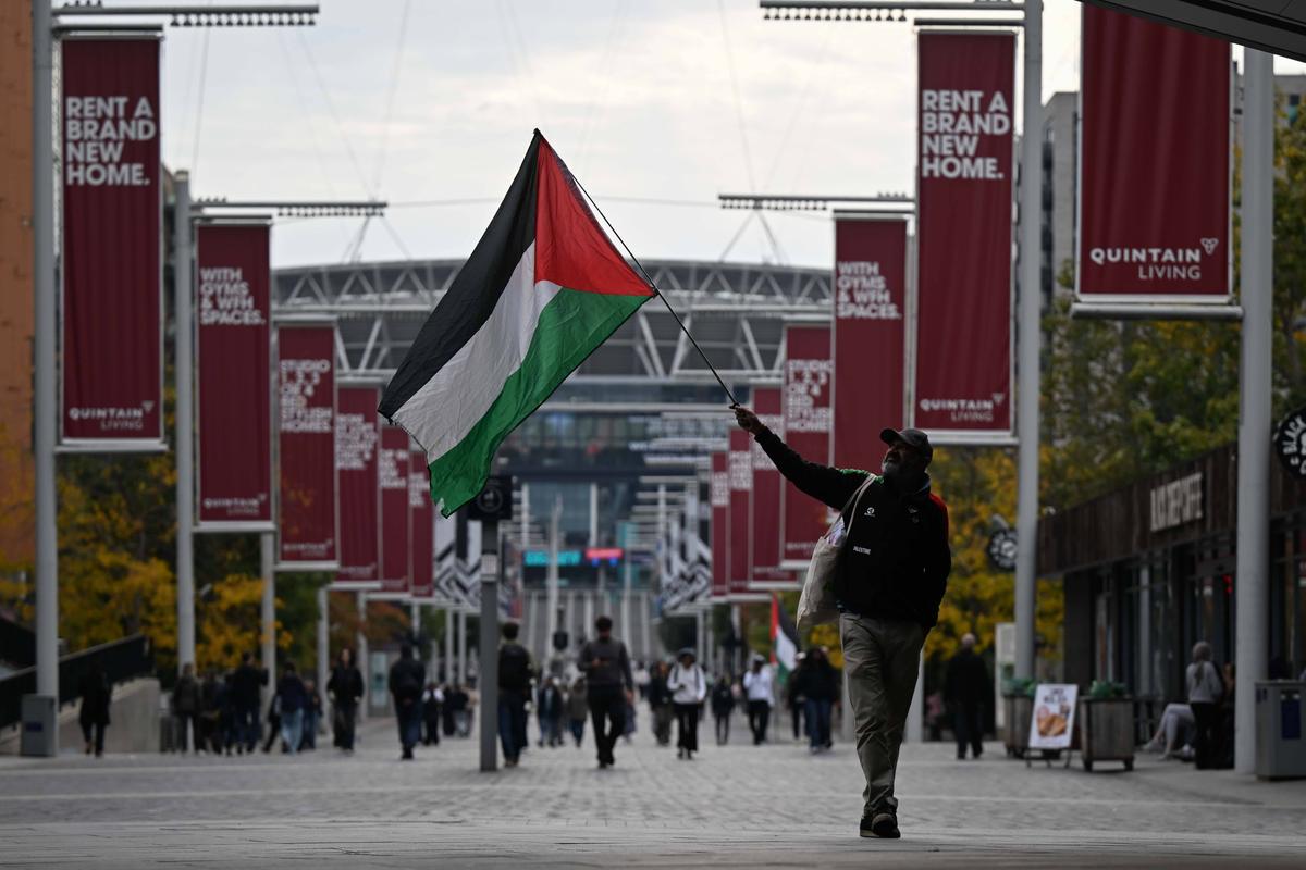 Bannere Palestina în Europa League și Conference League