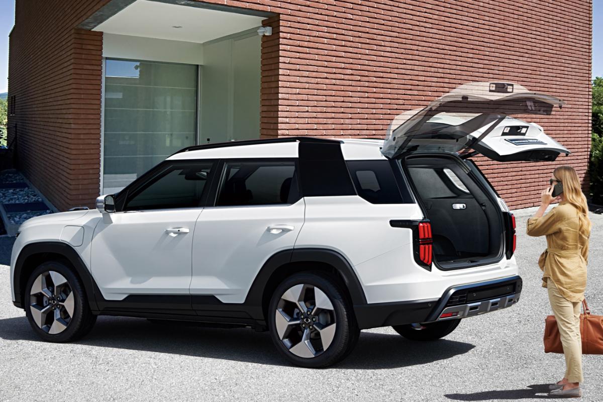 KGM Torres Full Hybrid, noul model de SUV care amenință Dacia