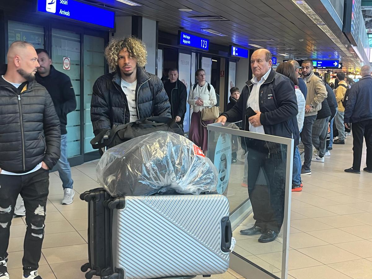 Transferul superlăudat de Zeljko Kopic a aterizat pe aeroportul din Otopeni » Primele declarații: „O să mă bucur să joc împotriva lor!”