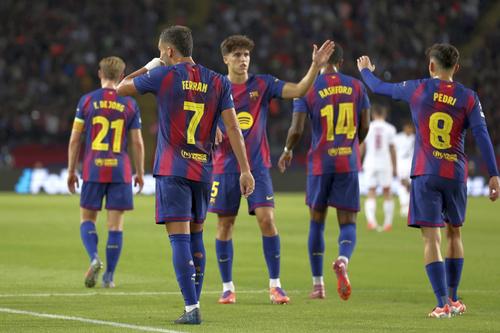 Barcelona s-a văzut învinsă în duelul cu PSG, scor 1-2, din grupa Ligii Campionilor, însă a bătut un record care stătea în picioare de 81 de ani / Foto: Imago