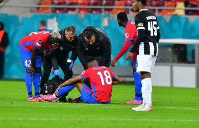 O nouă accidentare la FCSB » A fost înlocuit după 13 minute
