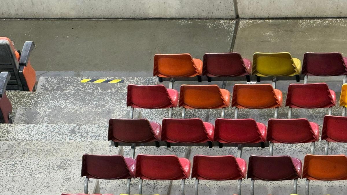 Imagini uluitoare de la Arena Națională înainte de FCSB - Young Boys » Ploaia s-a infiltrat prin tavanul lojilor