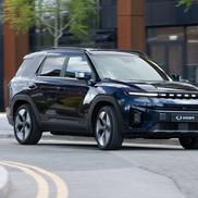 KGM Torres Full Hybrid, SUV-ul coreean care amenință supremația Dacia