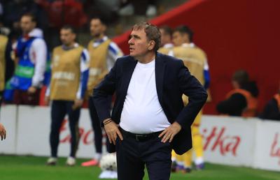 Pe-asta cum o explică Hagi? » Nu doar la fotbal suntem slabi în Liga Națiunilor