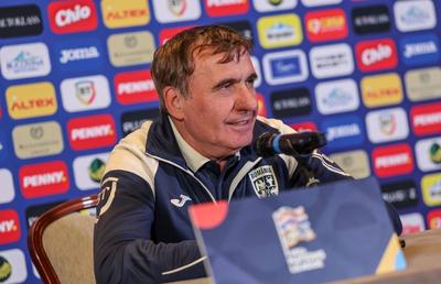 Gheorghe Hagi este susținut înainte de meciul cu Polonia: „Trebuie ajutat de jucători”