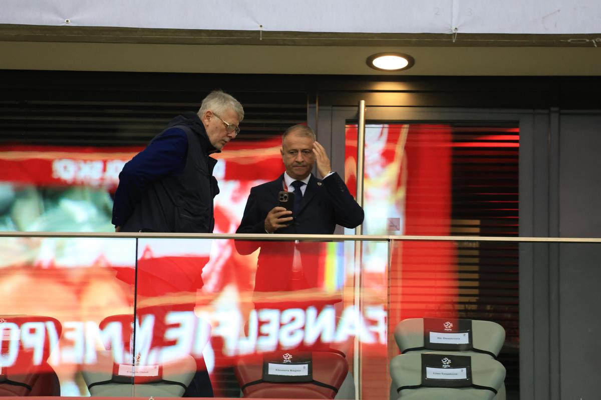 Loja României, cu Răzvan Burleanu, la meciul din Polonia