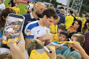 Reacție explozivă înainte de Polonia - România: „Bagă echipa bună! Bagă de la Craiova!” » Ianis Hagi, criticat: „Îi face atmosferă proastă lui tac-su”