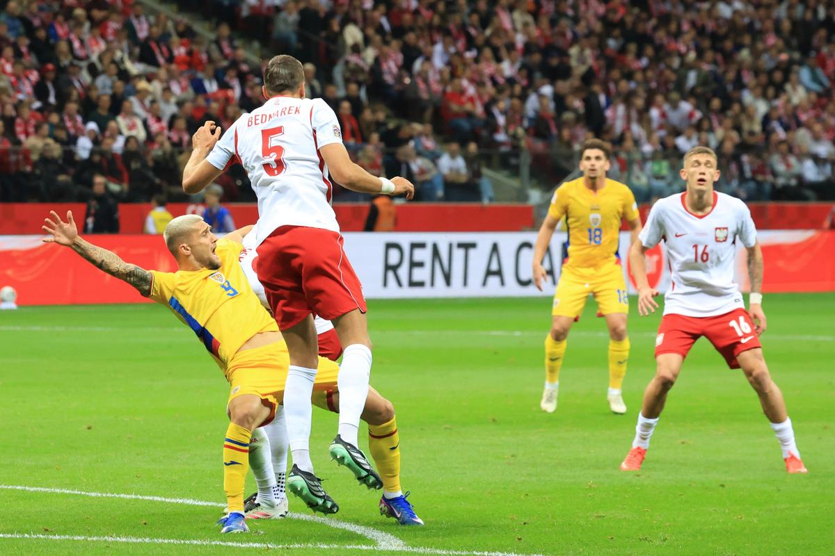 Nicolae Stanciu a dezvăluit ce a făcut Gică Hagi în vestiar, imediat după meciul Polonia - România