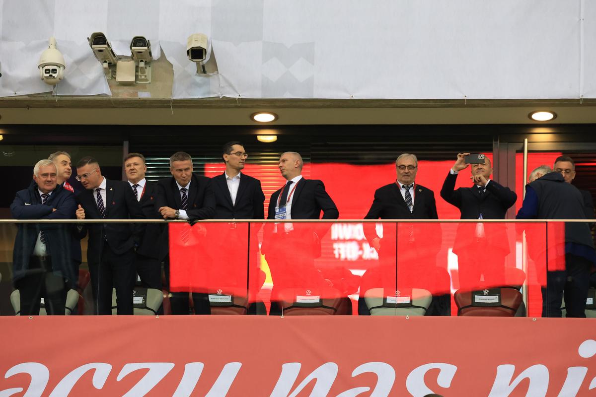 Loja României, cu Răzvan Burleanu, la meciul din Polonia