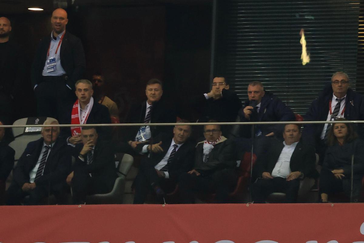 Loja României, cu Răzvan Burleanu, la meciul din Polonia