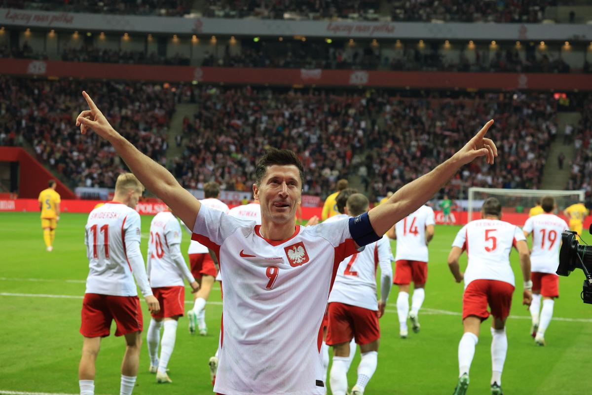 Nicolae Stanciu a dezvăluit ce a făcut Gică Hagi în vestiar, imediat după meciul Polonia - România