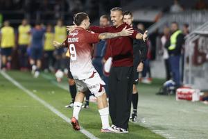 Rapid - Genoa, amical de gală » Stojilkovic înscrie și sprintează spre Daniel Pancu