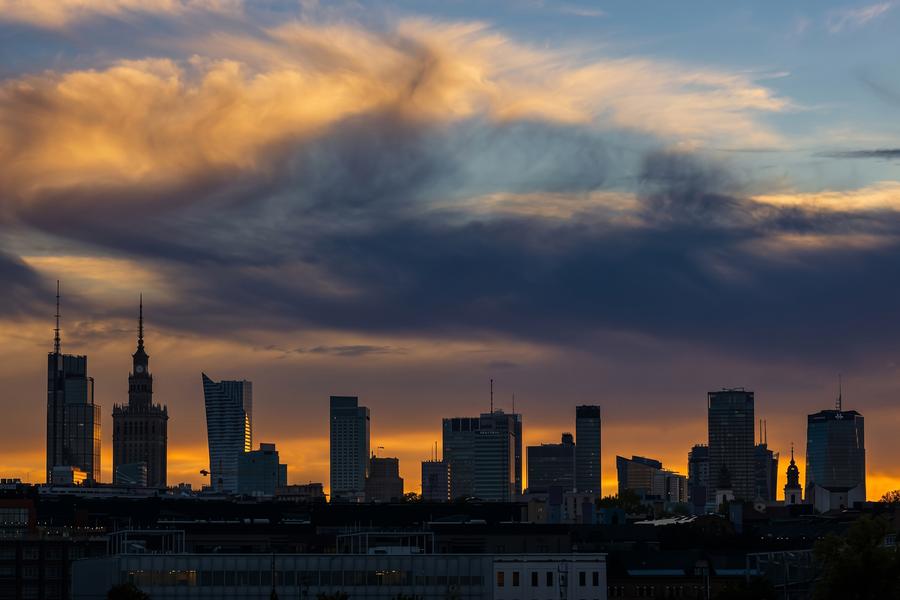 Aşa arată acum panorama Varşoviei FOTO: Ionuţ Iordache (GSP) România lui Hagi joacă azi într-un oraș care nu trebuia să mai existe: 84% din Varșovia a fost distrusă sau avariată în al Doilea Război Mondial
