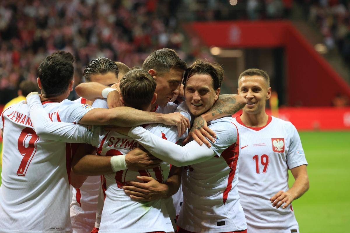 Gică Hagi rămâne selecționerul României și pentru meciul cu Suedia! Anunț în conferință