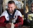 Daniele De Rossi, în vizită la sediul Mobexert din București, înaintea partidei amicale Rapid - Genoa. Diana și Dan Șucu au primit delegația italienilor. Foto: Andrei Furnigă, GSP