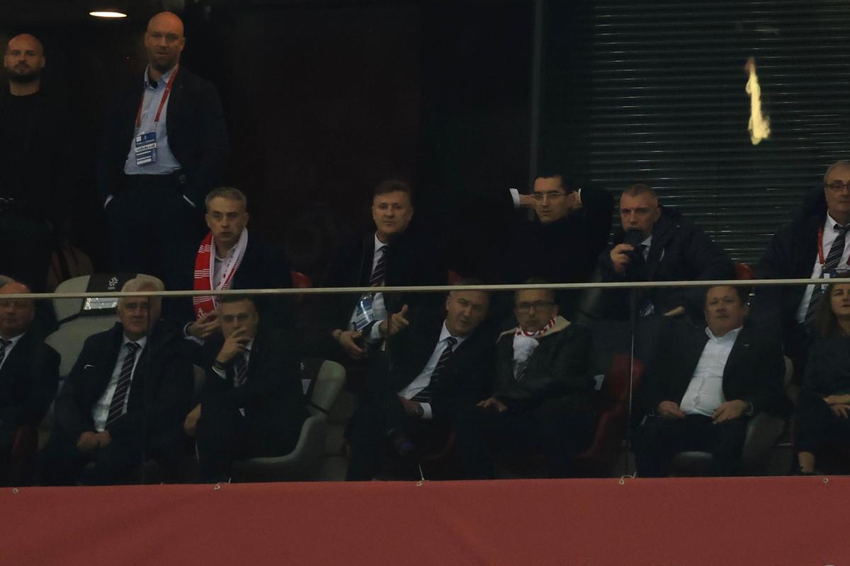 Loja României, cu Răzvan Burleanu, la meciul din Polonia