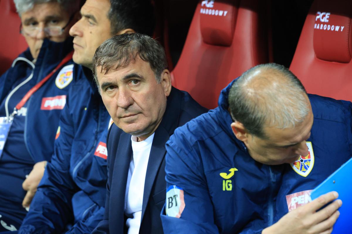 Gică Hagi a lăsat PATRU fotbaliști în afara lotului pentru România - Suedia!
