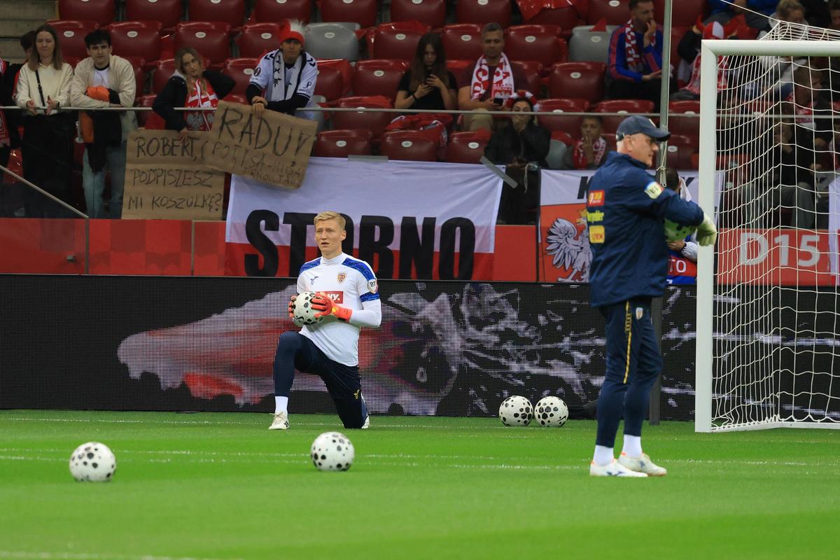 Tratament preferențial pentru un „tricolor” la Polonia - România » Aplaudat și de fanii adverși!