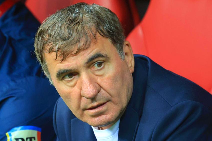 Gheorghe Hagi, împietrit pe bancă la 0-6 cu Polonia. Dar nu e el singurul vinovat, foto: Ionuț Iordache (GSP.ro)