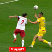 Drăgușin, cartonaș roșu în Polonia - România / FOTO: Captură TV @Antena 1