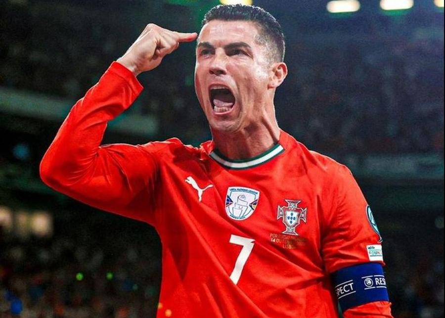 Cristiano Ronaldo are 234 de selecții și a marcat 146 de goluri la naționala Portugaliei Pas spre împăcare: selecționerul acceptă să discute! » Se așteaptă o ședință de urgență cu Cristiano Ronaldo