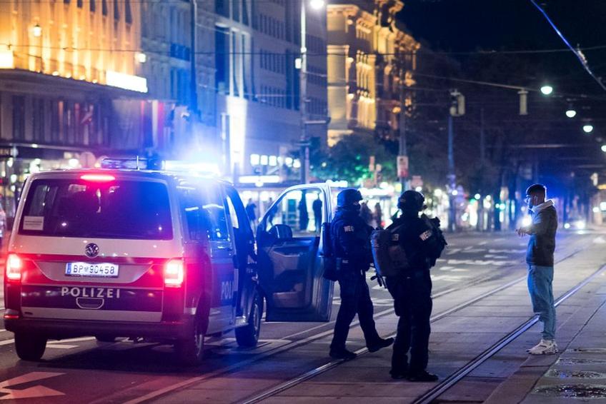 Poliția acționează în centrul Vienei. Sursă foto: Guliver/Getty Images