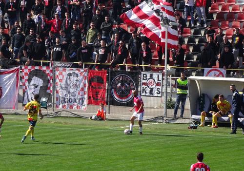 Cât o costă pe Dinamo să joace pe „Arcul de Triumf”: „Trebuie să vindem cel puțin 4.500 de bilete”. 2.000 de euro costă doar schimbarea porților și trasarea gazonului!
