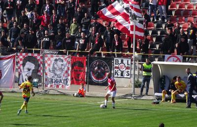 Cât plătește Dinamo ca să joace pe „Arcul de Triumf”: „Trebuie să vindem cel puțin 4.500 de bilete”. 2.000 de euro costă doar schimbarea porților și trasarea gazonului!