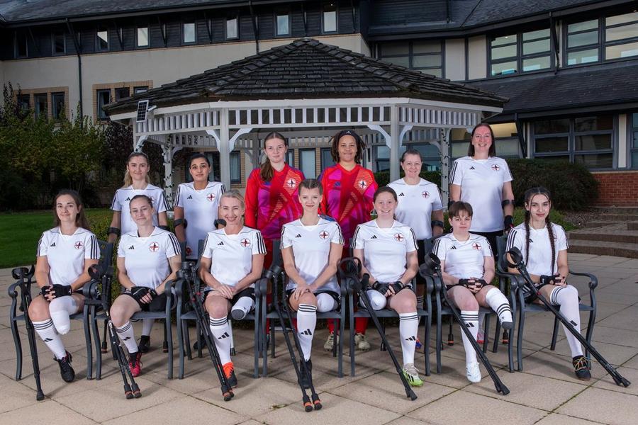 Echipa națională a Angliei/Foto: The England Amputee Football Association Columbia va găzdui prima ediție a Campionatului Mondial de Fotbal pentru femeile cu amputații » Naționala Angliei a fost ajutată de John Terry