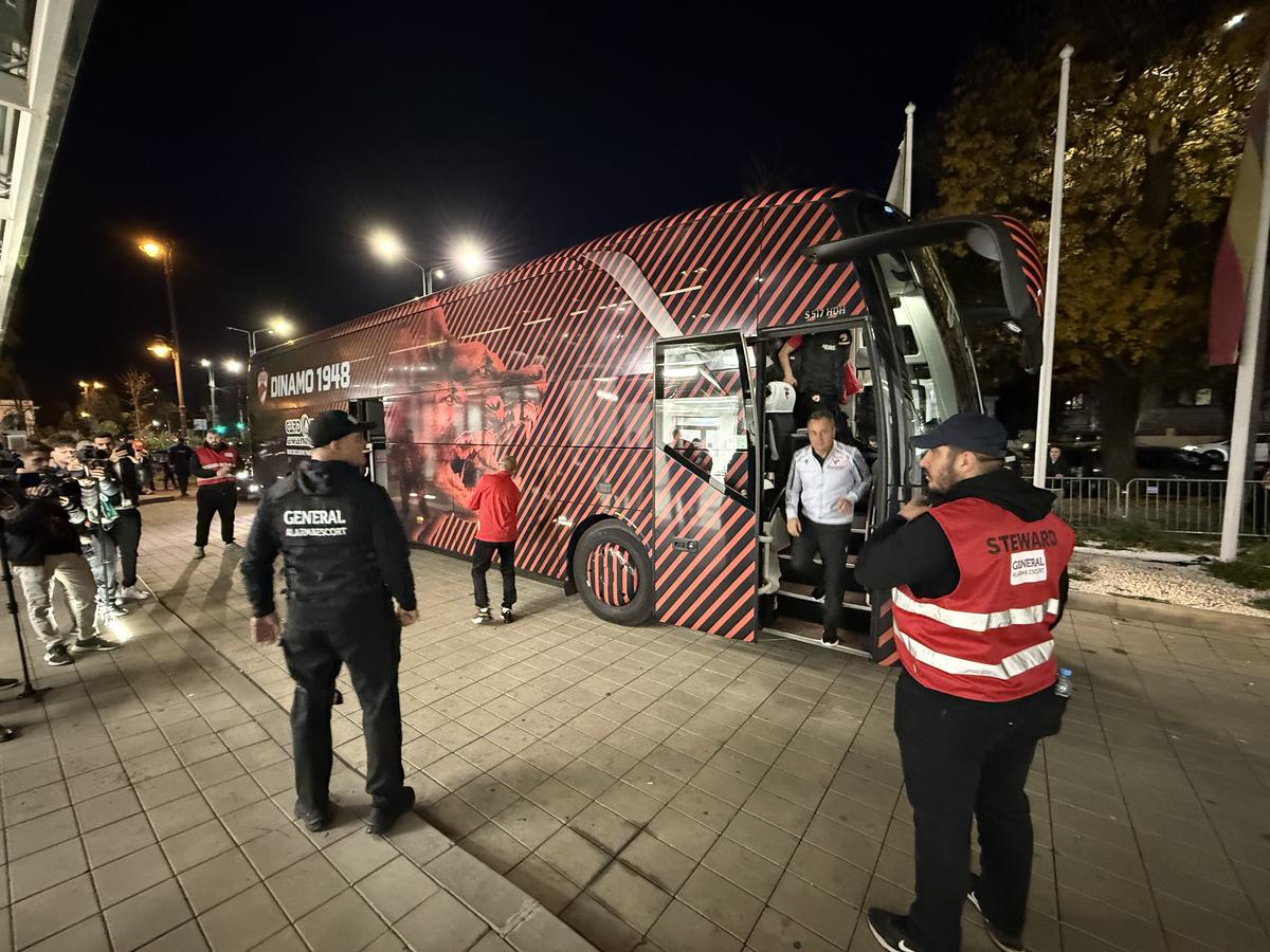 Dinamo - UTA, imagini înainte de meci